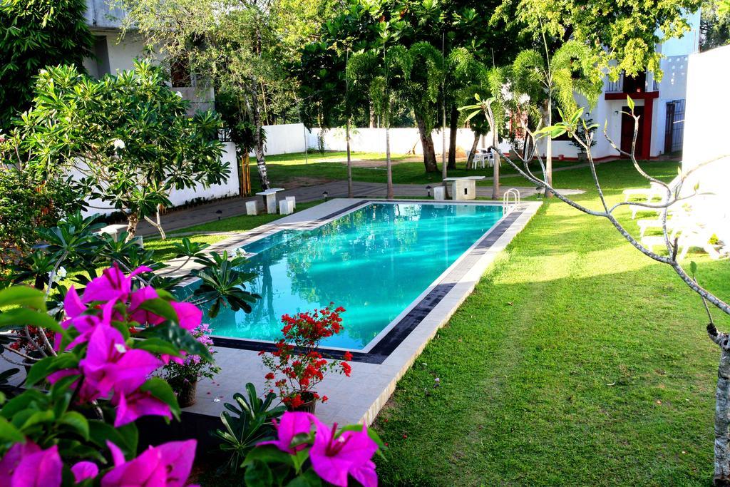 Villa Oak Residencies Kiribathgoda Esterno foto
