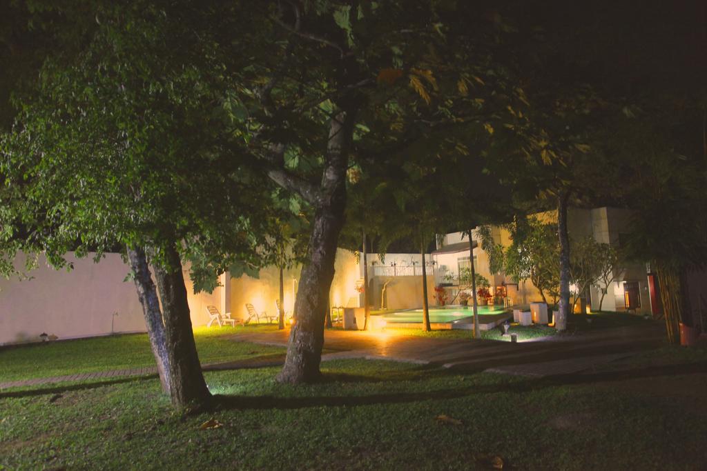 Villa Oak Residencies Kiribathgoda Esterno foto