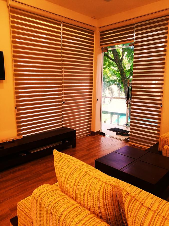 Villa Oak Residencies Kiribathgoda Esterno foto